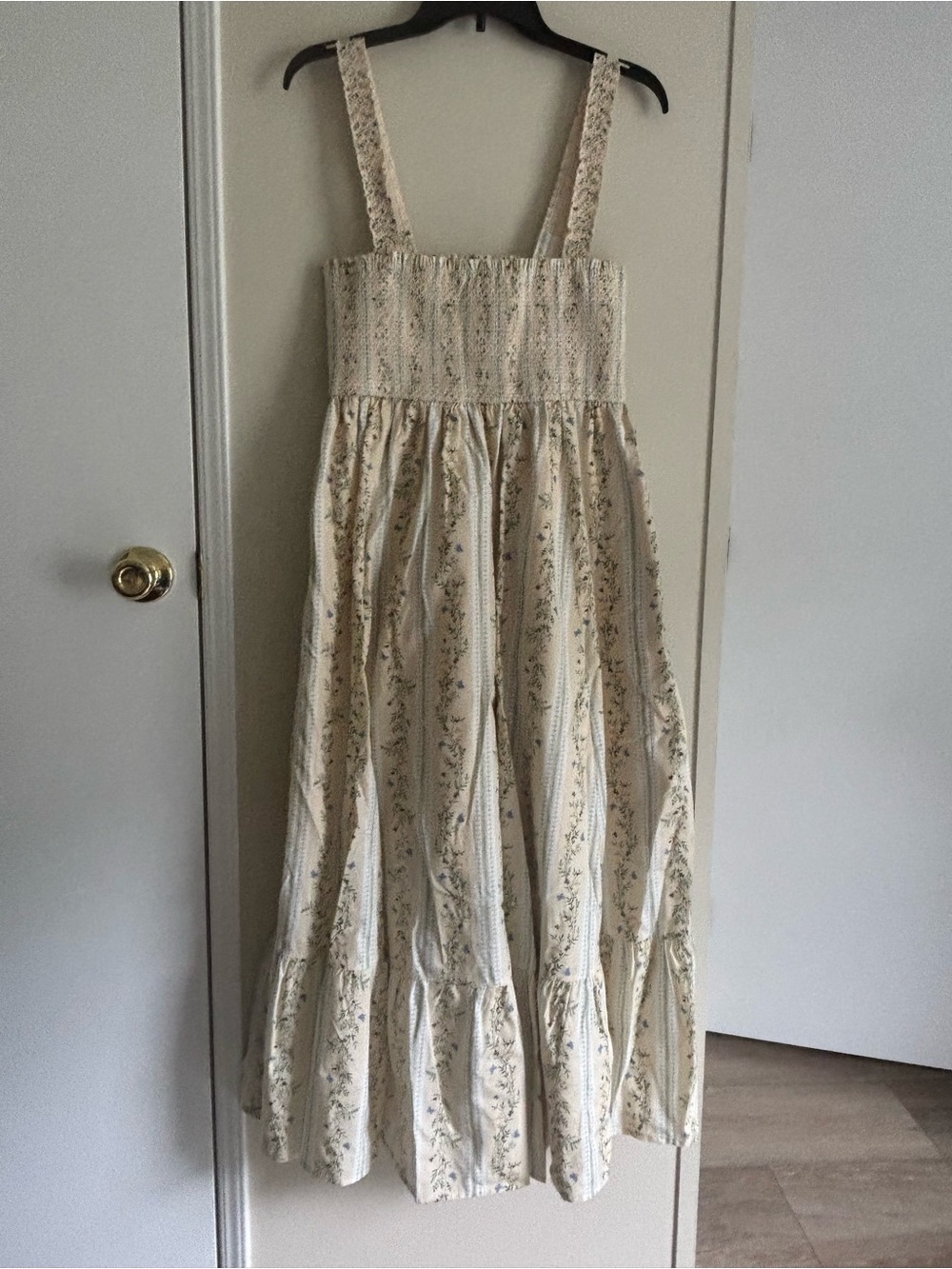 NWT Abercrombie Sydney Smocked Convertible Midi Dress - L - Picture 2 of 4